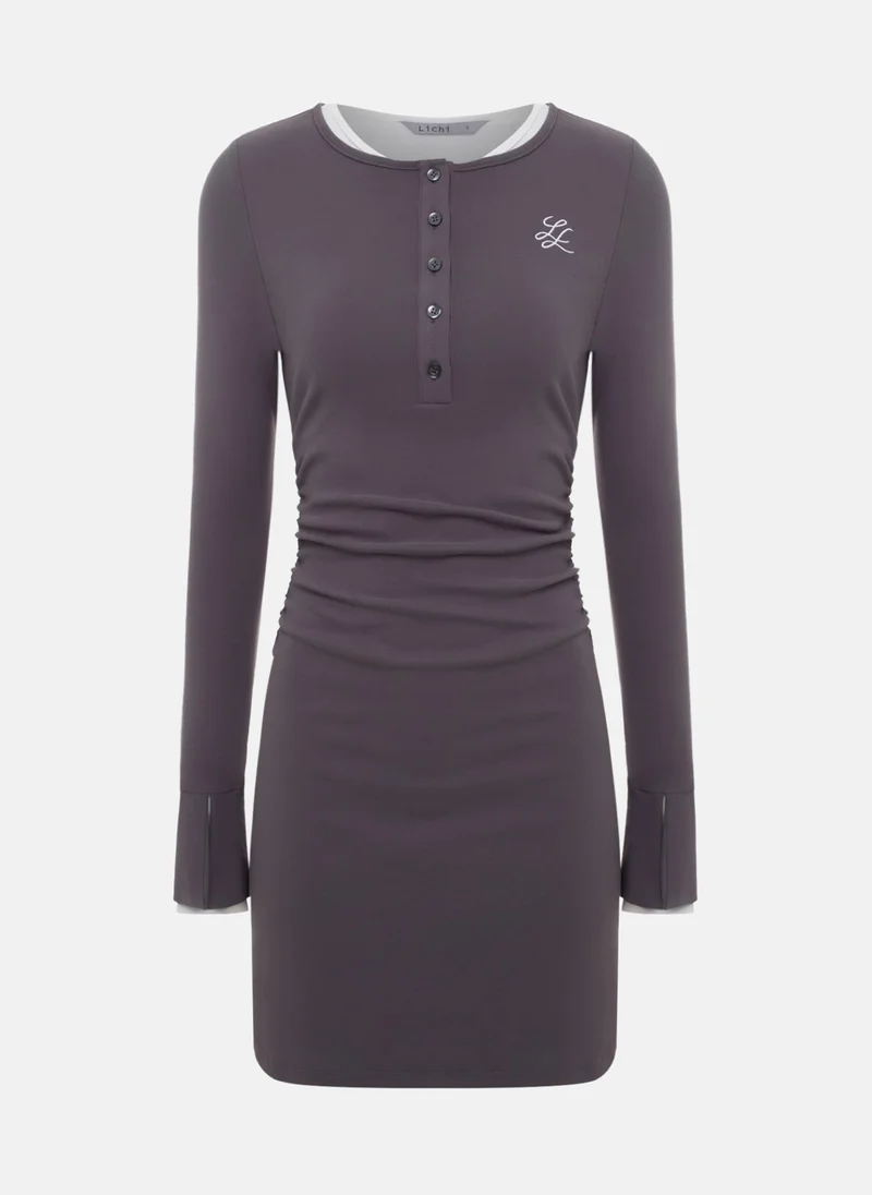 ليتشي فستان محبوك قصير مع تطريز على الصدر